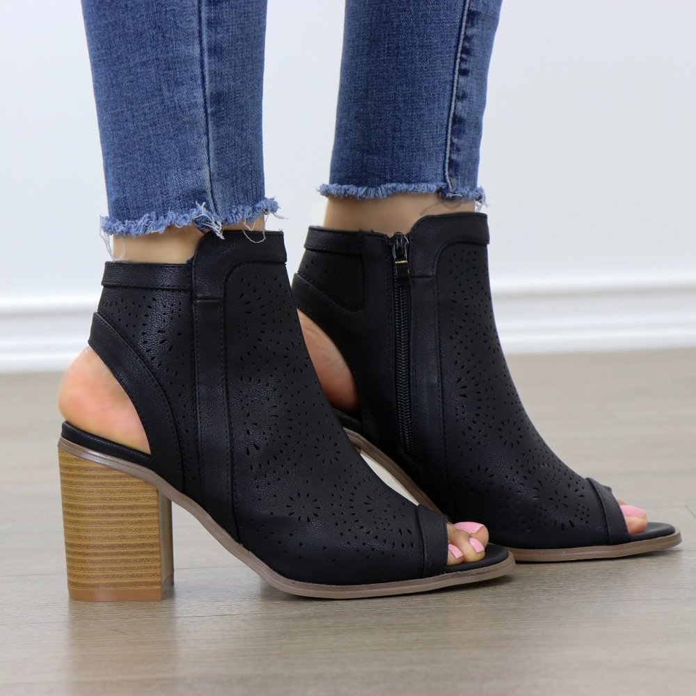 Black Laser cut Design Open Toe Ankle Boots - Picture 5 of 8